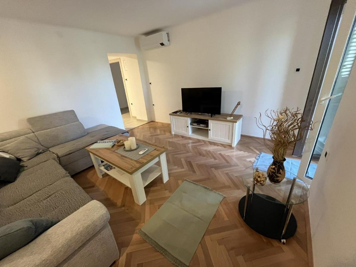 Apartment Hermes Ловран Экстерьер фото