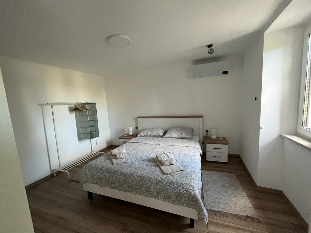 Apartment Hermes Ловран Экстерьер фото